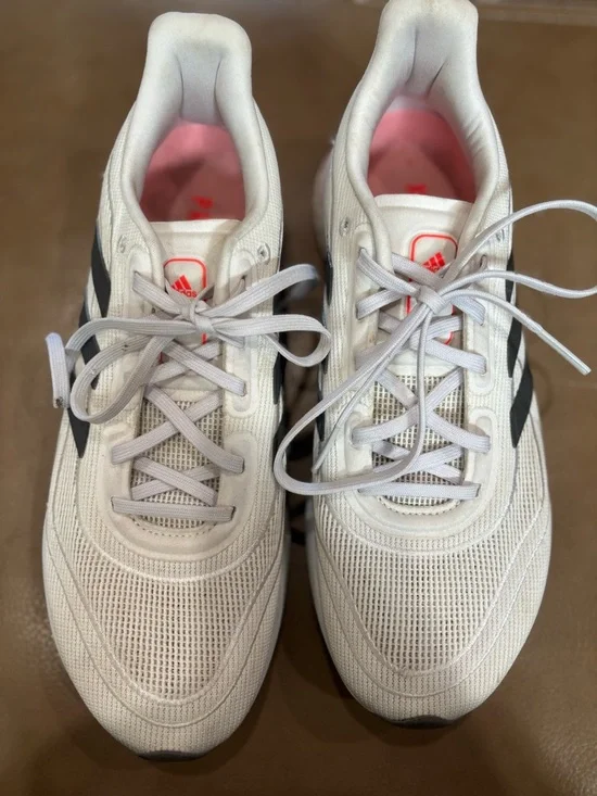 Adidas Supernova W running shoe
 White Pink Gray Athletic Shoes - Picture 2 of 9